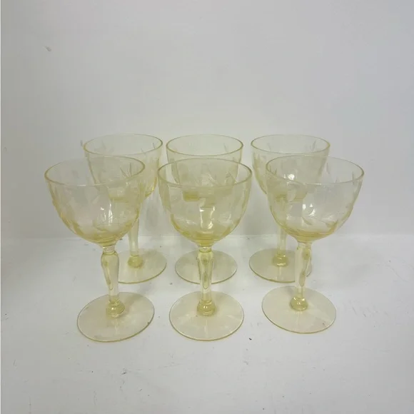 Vintage Yellow Cap Glass Set of 6 - Picture 1 of 4